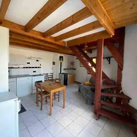 Holiday home Petite Maison Avec Terrasse *